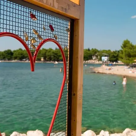 Bepino Terasa&parking Apartamento Pirovac