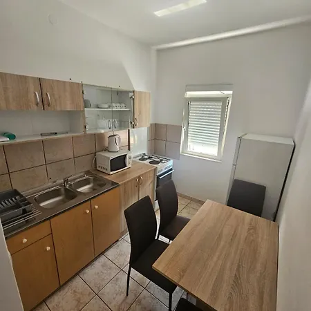 Bepino Terasa&parking Apartment