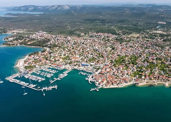 Bepino Terasa&parking *