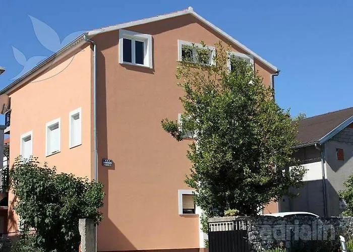 Bepino Terasa&parking * Pirovac